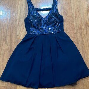 ✨Blue Dress Sequins Fully Lined Sleeveless✨